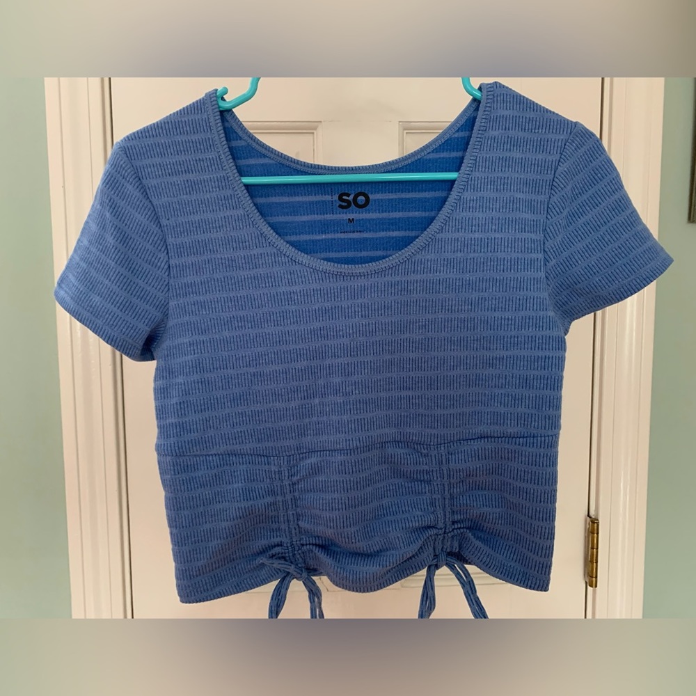 NWT SO Medium Women’s Shortsleeved Crop Top
